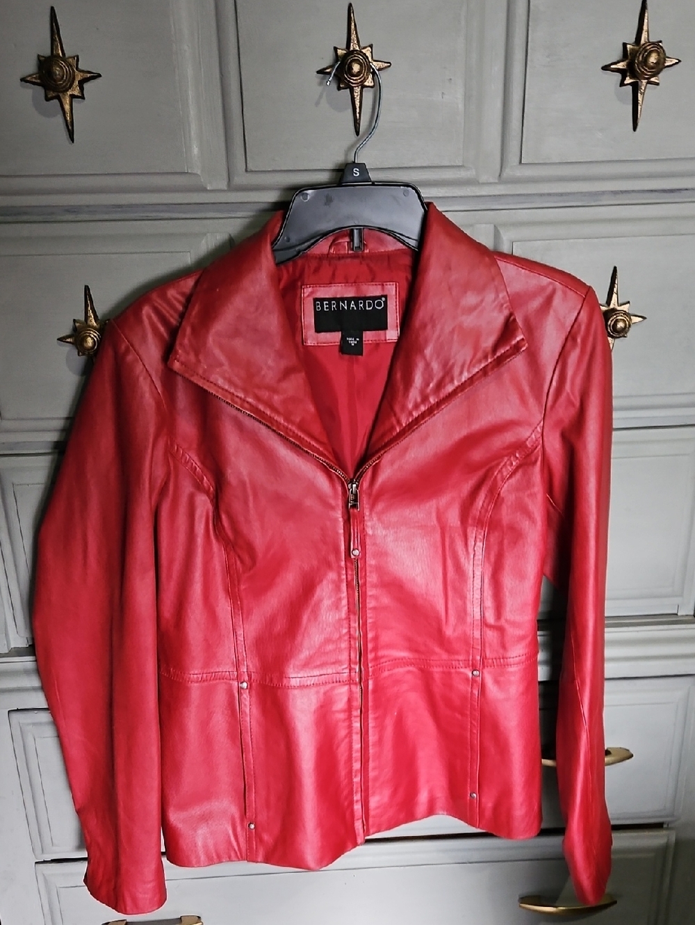Bernardo Red Leather Zip Jacket with Classic Collar